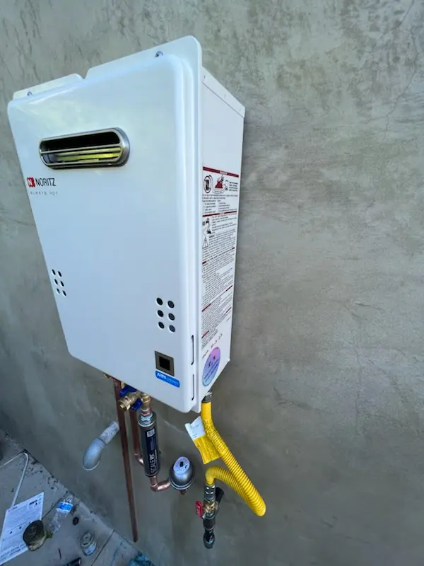 Tankless water heater installation for North La Verne homes
